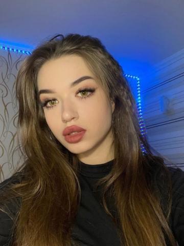 Полина Зелёные глаза фото 3